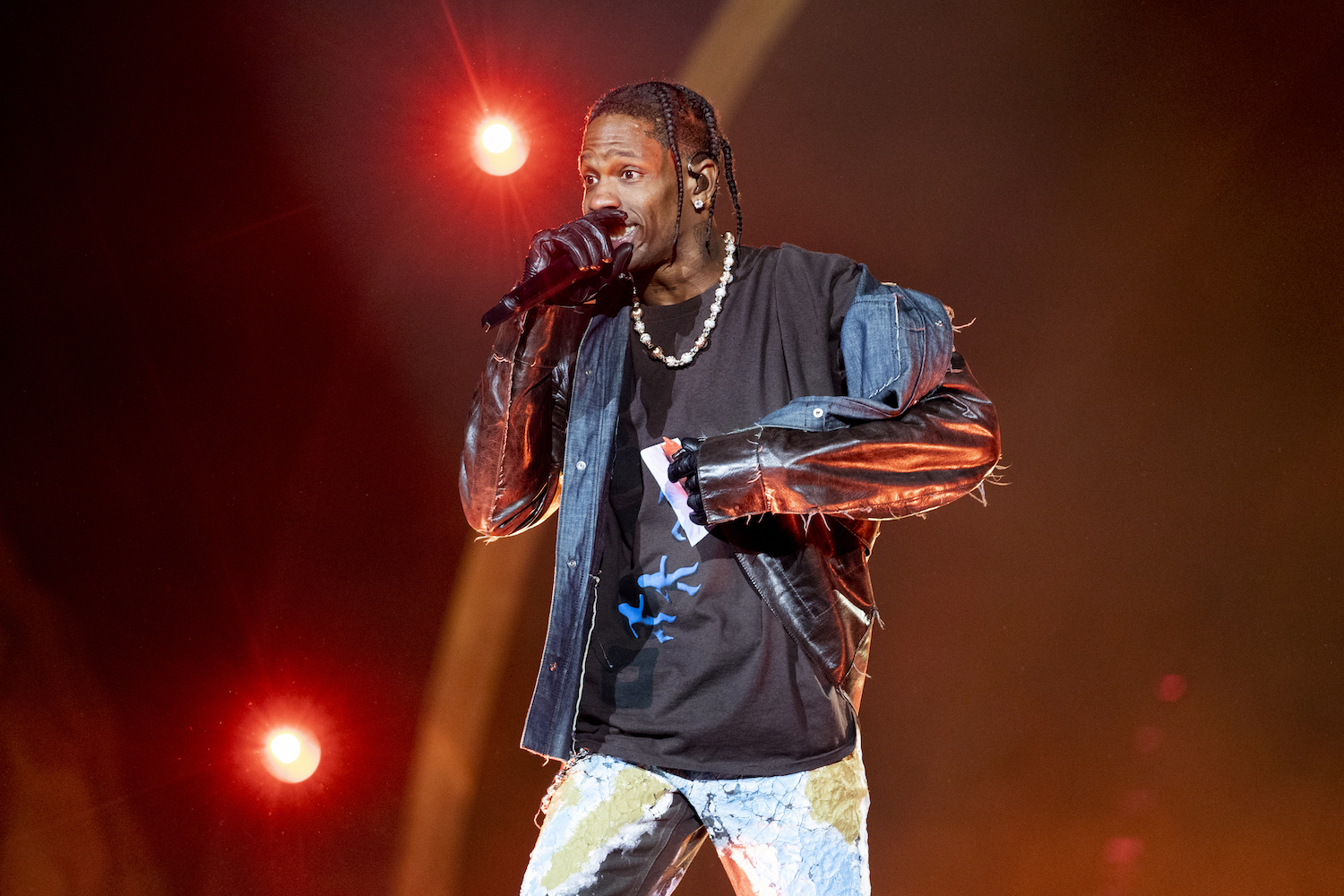 1639074100069 travis scott astroworld denied being satanic interview R4usw1
