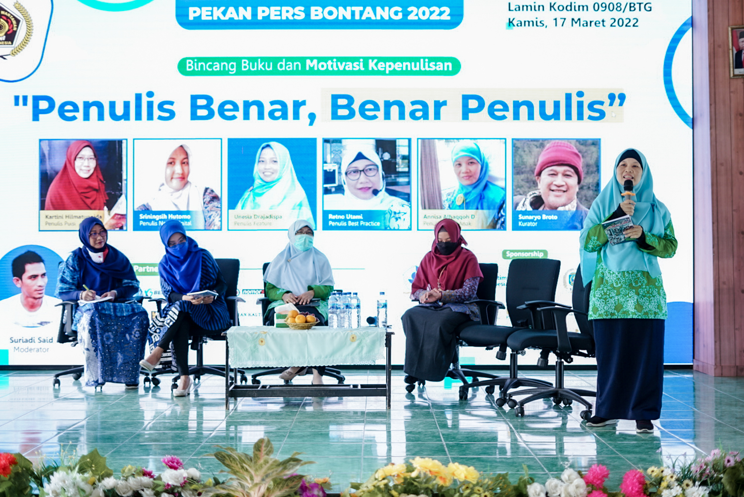 FAM08512 1