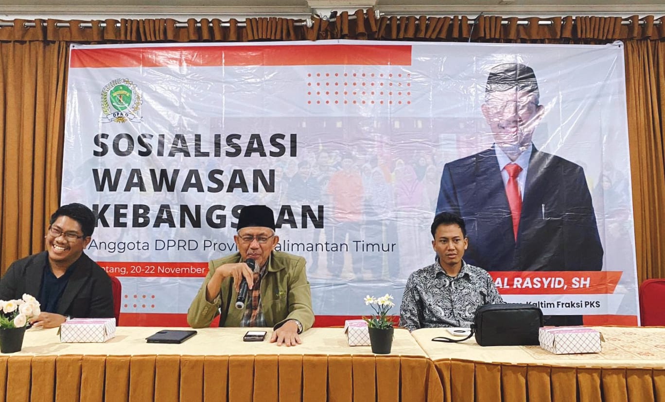 Harun Al Rasyid, saat melaksanakan sosialisasi wawasan kebangsaan di Hotel Tiara, Bontang. (Dok pribadi).