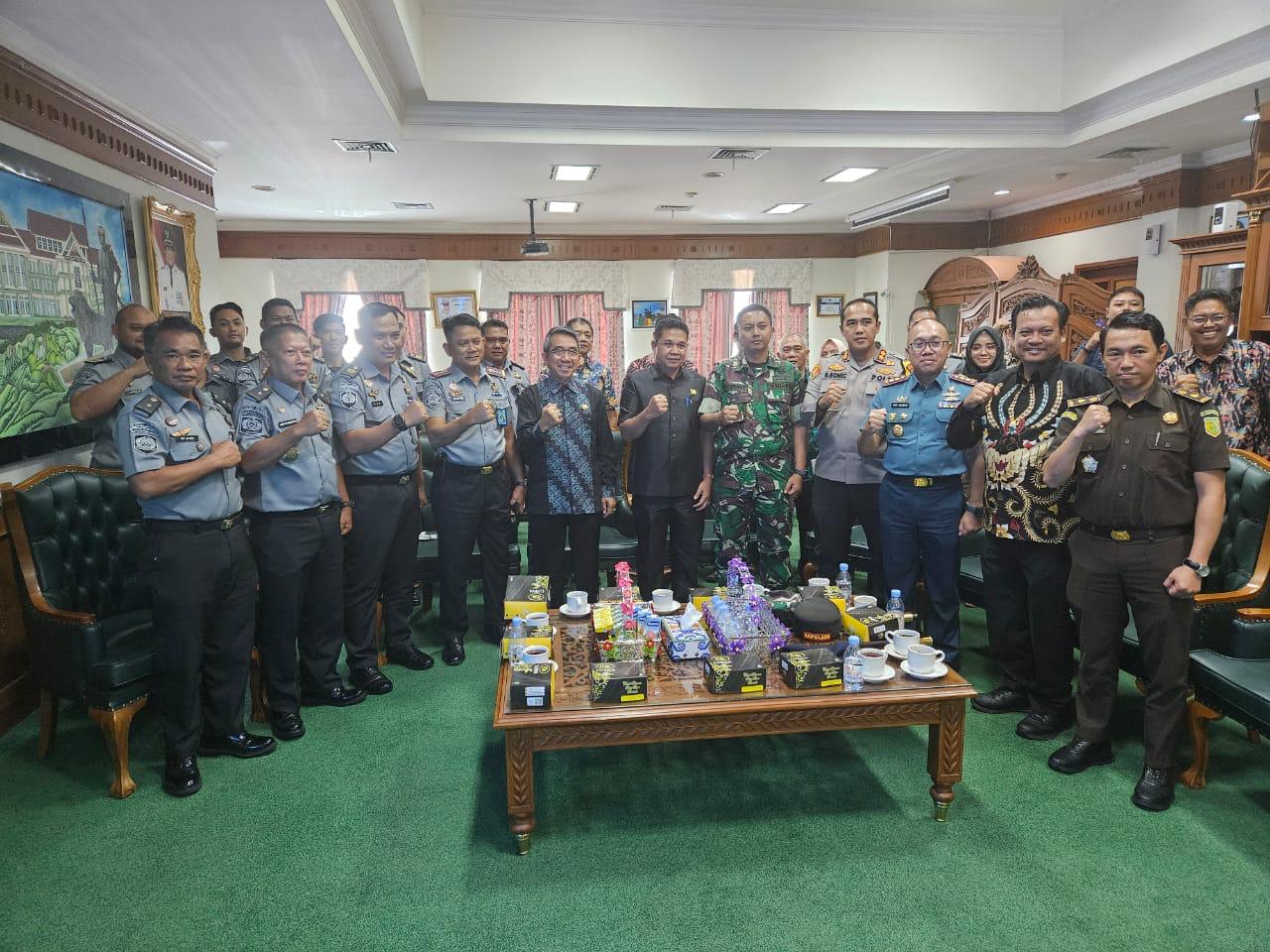 Lembaga Pemasyarakatan (Lapas) Kelas II Bontang beraudiensi dengan Bupati Kutim Ardiansyah Sulaiman.