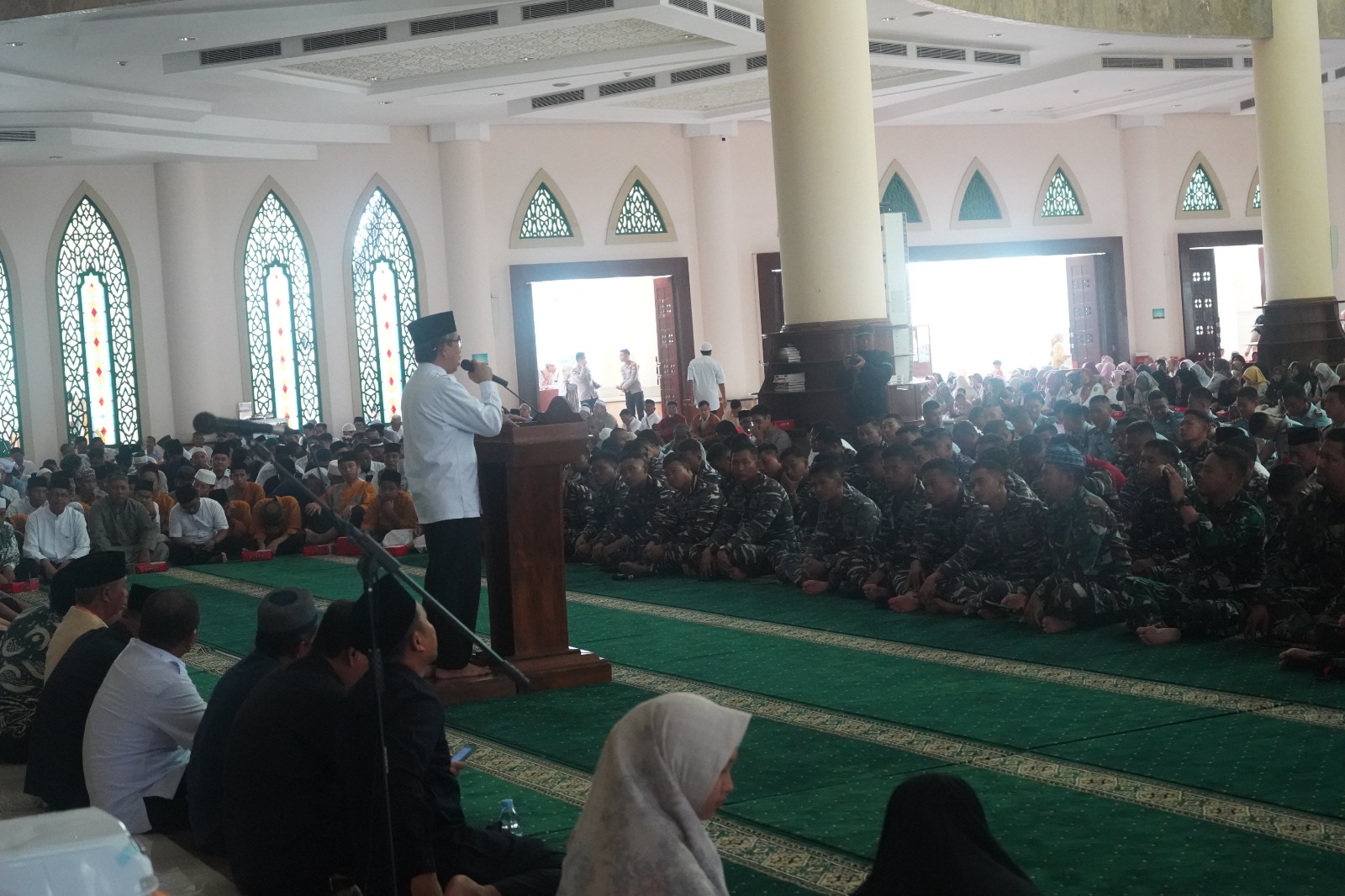 Isra Mikraj di Masjid Agung Al Faruq 2