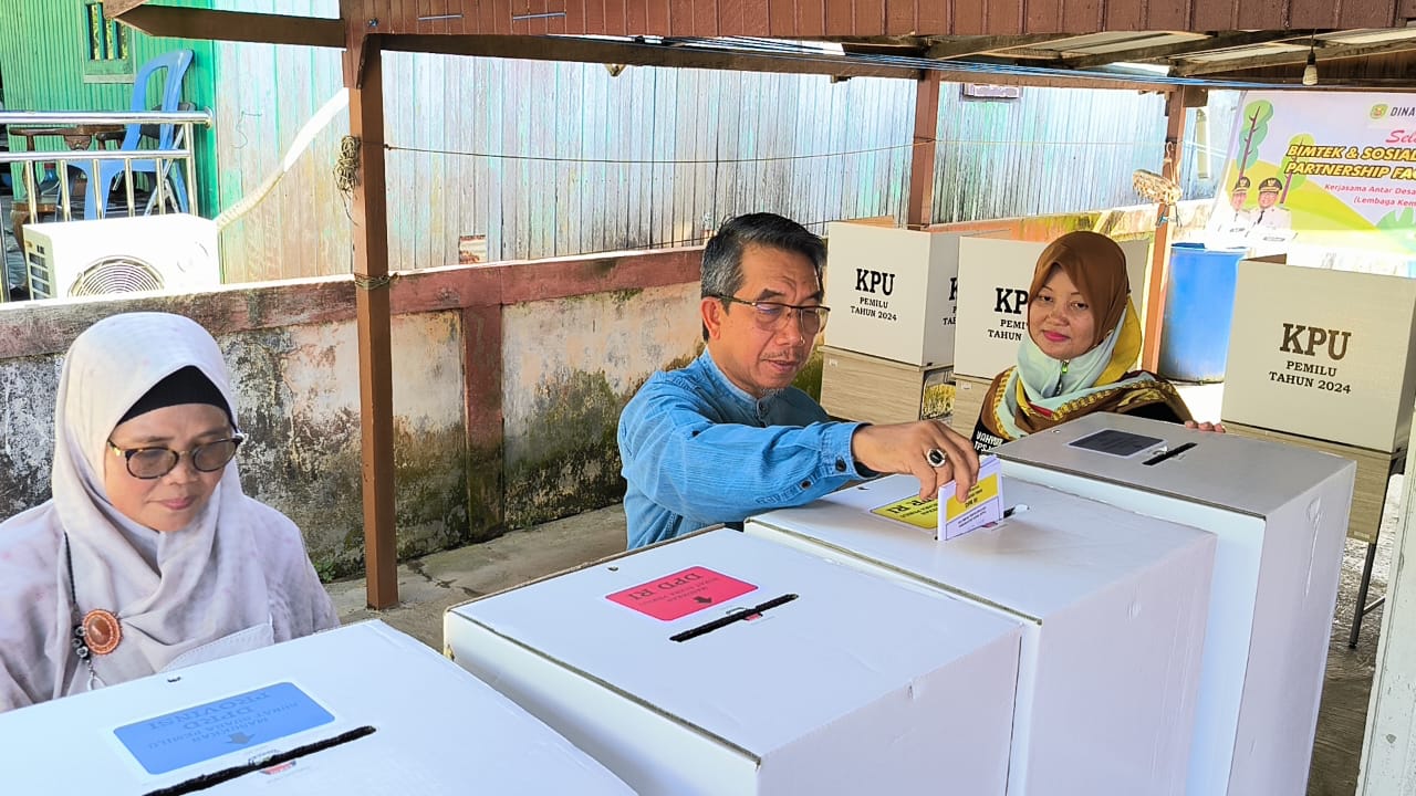 bupati nyoblos pemilu 2024 9