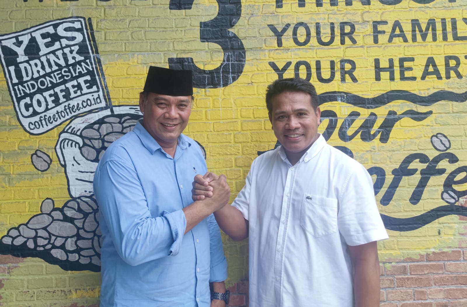 Foto bersama, Ketua DPW PKB Kaltim Syafruddin dan kandidat calon Wali Kota Bontang Sigit Alfian.