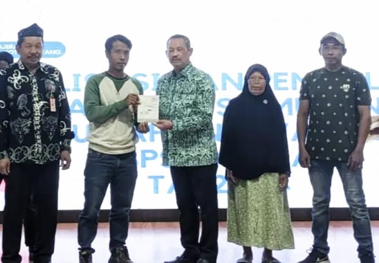 Melalui Program BSPS, Pemkot Bontang Salurkan Bantuan Rumah Layak Huni