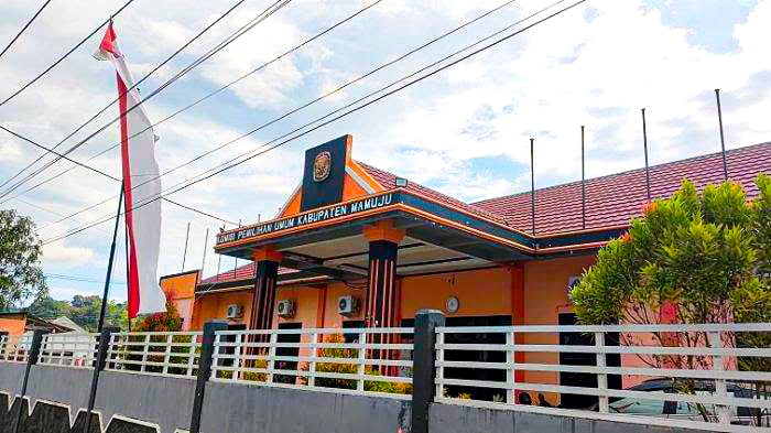 Kantor KPU Mamuju Jl H Mustafa Katjho Kom 1