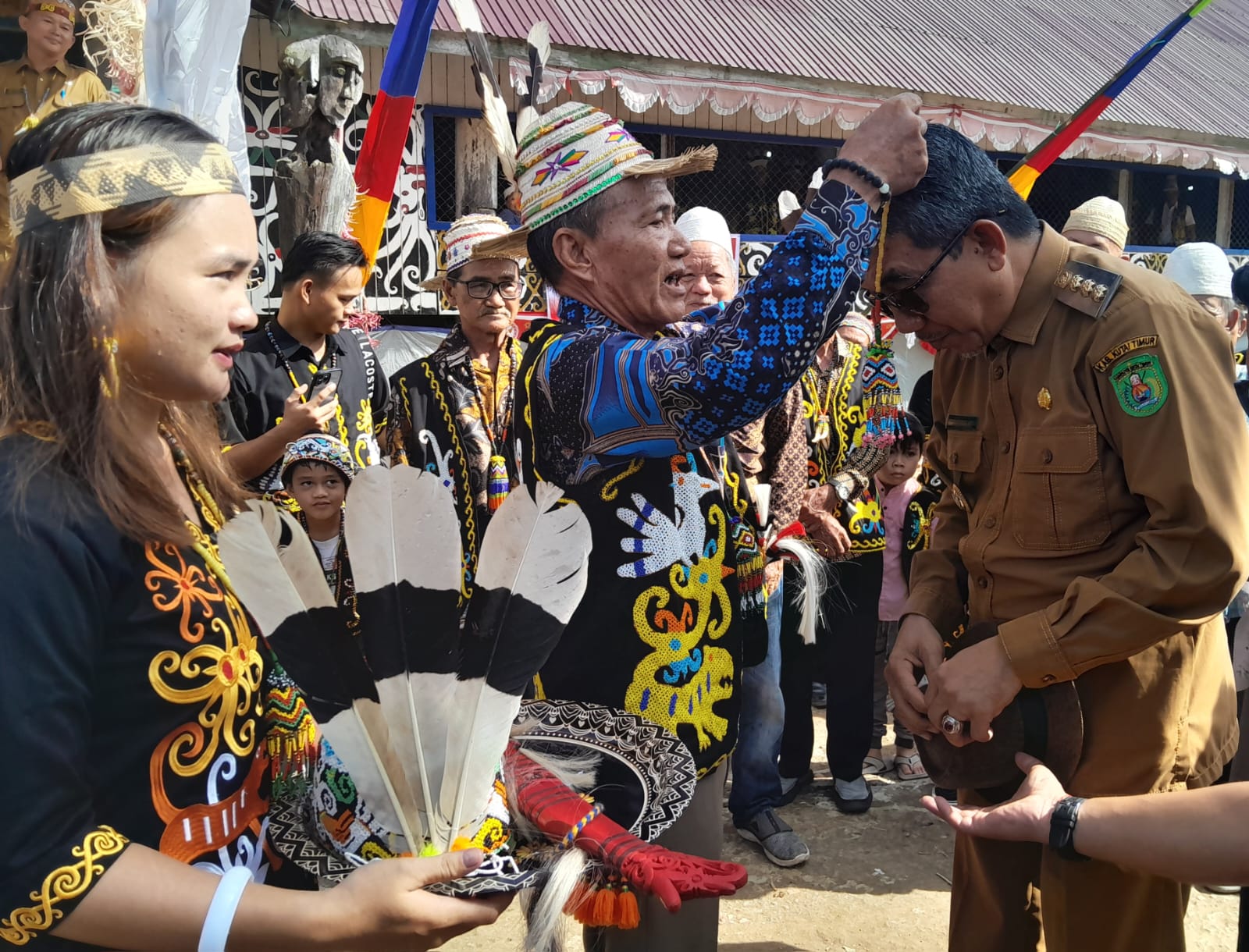 Pesta dan Syukuran Panen di Busang 8