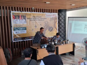 Pelatihan Dasar Manual Brewing (Barista Pemula), pada Rabu (5/5) pagi di Gedung Bontang Creative HUB (BCH).