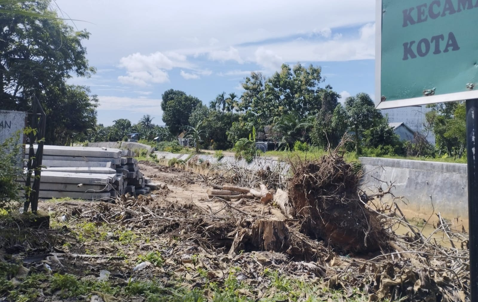 Pembangunan Tebing Sungai Gunung Elai Capai Progres 20 Persen