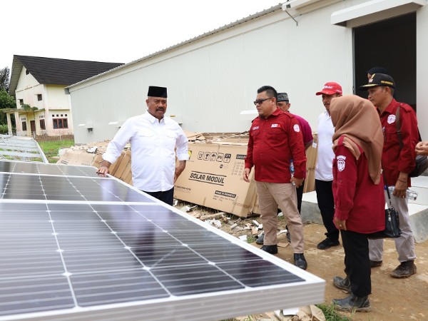 Batu Dinding Akhirnya Nikmati Listrik, Bupati Edi Pastikan Terang Kampongku Terus Meluas