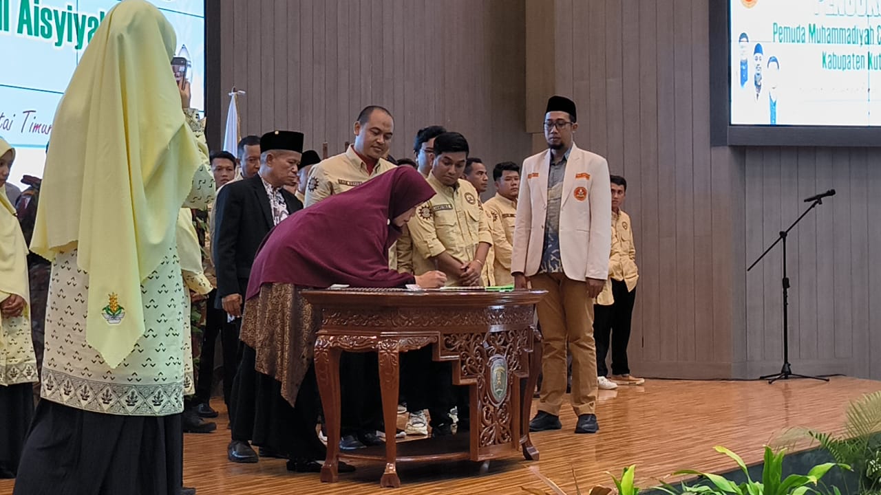 Pengukuhan Pemuda Muhammadiyah dan Nasyiatul Aisyiyah Kutim 3