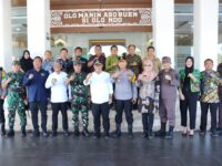 Tinjau Logistik Pilkada di Kabupaten Paser, Ekti Imanuel Sebut Persiapan 90 Persen