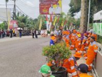 Pejabat Hingga Petugas Kebersihan Sambut Kedatangan Wali Kota dan Wakil Wali Kota Bontang