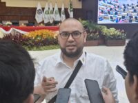 Diduga BBM Oplosan, Pertamina Samarinda Disorot Publik: DPRD Kaltim Ambil Sampel untuk Uji Laboratorium