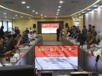 Rapat Koordinasi Forkopimda yang berlangsung di Kantor Otorita Ibu Kota Nusantara (IKN), Rabu (16/4/2025).