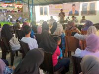 Ket. Foto : Anggota Komisi I DPRD Samarinda Adnan Faridhan melakukan serap aspirasi di Jalan Muso Salim, Kelurahan Karang Mumus.