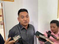 Tgl : Anggota Komisi I DPRD Samarinda, Aris Mulyanata.