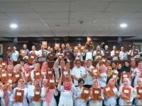 Penyerahan SK pengangkatan 117 PPPK di Lingkungan Sekretariat DPRD Kaltim. (Foto : Humas Sekretariat DPRD Kaltim)
