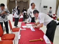 Saparuddin Nahkodai PGRI Bontang, Ajak Guru Jaga Integritas Songsong Indonesia Emas
