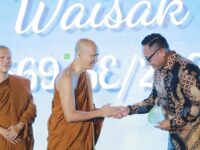 Cahaya Waisak dari Samarinda, Menyemai Damai di Tanah Borneo