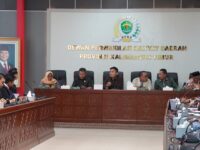 Kunjungan peserta PKPMD ke DPRD Kaltim