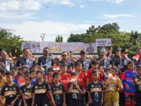 Ketua Komisi II DPRD Kaltim, Sabarudin Panracalle Saat Menghadiri Perayaan Hut Bhayangkara ke-79. (Foto : Humas Sekretariat DPRD Kaltim)