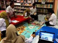 SDN 001 Bontang Selatan Dukung Literasi Sejak Dini, Gandeng DPK Lewat Program Silang Layan Buku