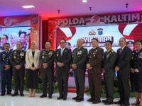 Upacara peringatan Hari Bhayangkara ke-79 di Lapangan Apel Polda Kaltim, Balikpapan, Selasa (1/7). (Foto : Humas Sekretariat DPRD Kaltim)