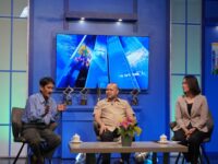 Wakil Ketua Komisi III DPRD Kaltim, Akhmed Reza Fachlevi tampil sebagai Narasumber di PUBLIKA TVRI Kaltim. (Foto : Humas Sekretariat DPRD Kaltim)