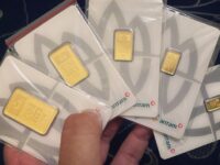 Emas Antam Tembus Rp2 Juta! UBS & Galeri24 Malah Anjlok, Ada Apa di Pasar?