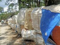 Hasil proses pemilahan sampah plastik di TPA Kota Bontang, dipotret pada Selasa, 14 Oktober 2025. (Dok: Labib/Expresi)