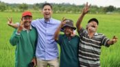 Ketua Umum DPP Pemuda Tani Indonesia (PTI), Budisatrio Djiwandono (dua dari kiri) bersama para petani (dok: @dpppemudatani)