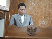 Ketua Fraksi PKS, Akbar Tanjung (dok : Ron/expresi)