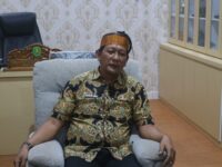 Kepala Desa Swarga Bara, Wahyuddin Usman