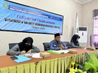 rapat persiapan Verifikasi dan validasi (verval) data keluarga berisiko stunting (KRS) tahun 2025 di Kantor DPPKB.