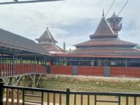 Masjid Tua Al Wahhab di Jalan Kapten Piere Tendean, Kelurahan Bontang Kuala (dok: Labib/expresi)