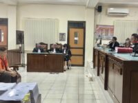 Eks direktur Persiba Balikpapan saat mendengar putusan hakim (dok: katakaltim)
