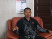 Kepala Bidang Pemberdayaan Usaha Mikro pada Dinas Koperasi dan UMKM Kutim, Pasombaran (dok : Dir/expresi)