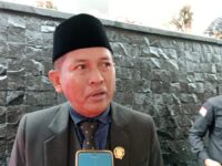 Wakil Ketua Fraksi Golkar, Kari Palimbong (dok : Ron/expresi)