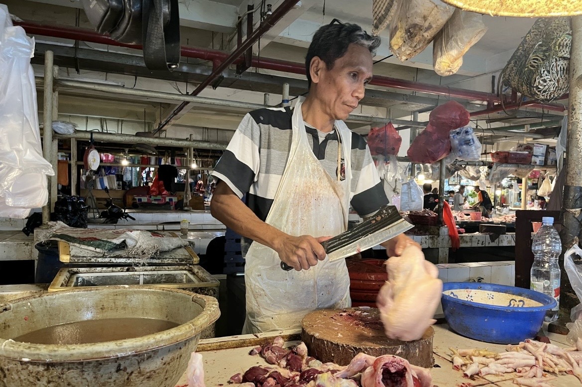 Ketua Kelompok Pedagang ayam di Pasar Tamrin (dok: Labib/expresi)