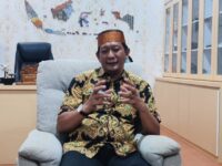 Kepala Desa Swarga Bara, Wahyudin Usman.(Dok: tio/expresi)