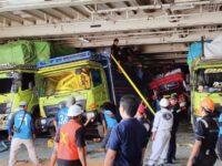 Tim lakukan evakuasi insiden pelabuhan Samayang Balikpapan, Selasa 27 Januari 2026 (dok: Expresi)