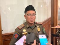 Kepala Satuan Polisi Pamong Praja (Satpol PP) Kutim, Fatah Hidayat.(Dok: tio/expresi)