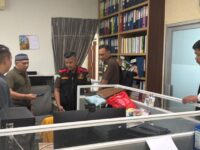 Kejati Kaltim geledah kantor ESDM Kaltim (dok: Kejati Kaltim)