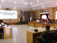 Rapat Koordinasi Lintas Sektoral kesiapan pengamanan dan pelayanan Idul Fitri 1447 H yang digelar Polres Kutim bersama unsur Forkopimda dan instansi terkait.(Dok: tio/expresi)
