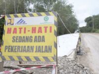 Perbaikan jalan nasional Kukar-Kubar (dok: istimewa)