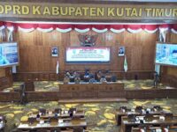 Penyampaian nota pengantar LKPJ Pemkab Kutim Tahun Anggaran 2025 pada Rapat Paripurna DPRD Kutim.(Dok: tio/expresi)