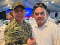 foto bersama ketua DPRD Kaltim Hasanuddin Mas'ud dan jenderal TNI Agus Subiyanto saat mengikuti retret di Akmil Magelang. (dok : ist)