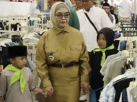 Wali Kota Bontang, Neni Belanja Bersama Anak Yatim Bontang (dok:ist)