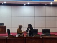 Rapat Kerja Pandangan Wali Kota Neni Moerniaeni atas Raperda Inisiatif DPRD Kota Bontang (dok:Salsa/Expresi)