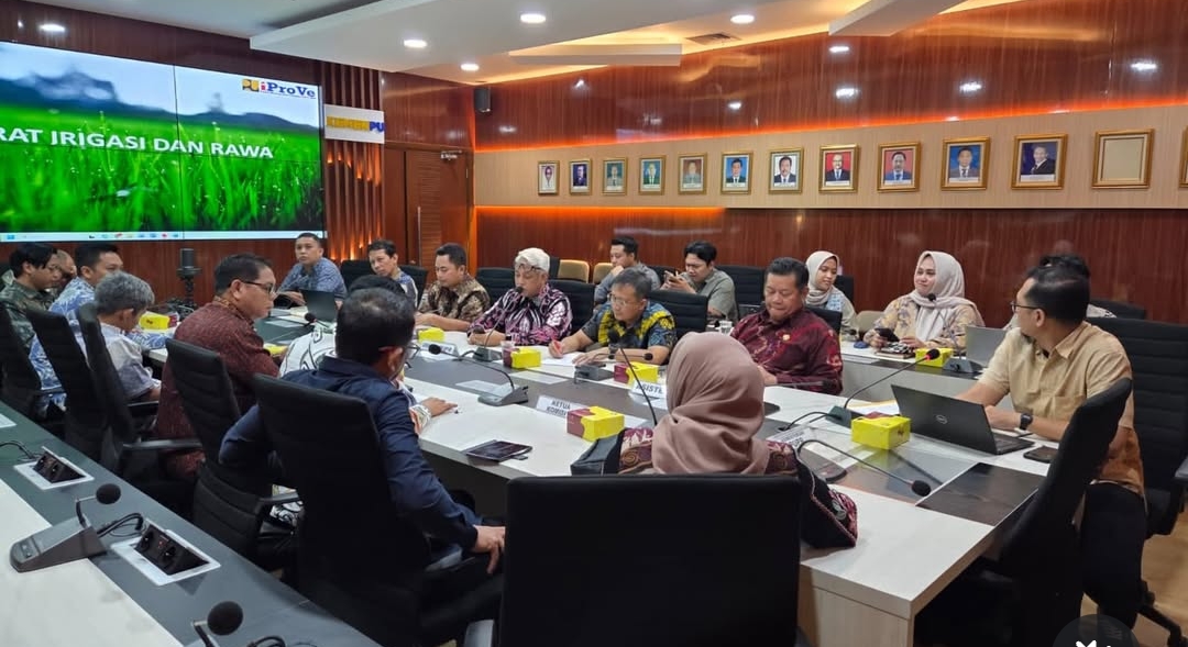 Rombongan Komisi C DPRD Kutai Timur saat melakukan audiensi dengan Direktorat Irigasi dan Rawa Kementerian PUPR di Jakarta.(Dok: istimewa)